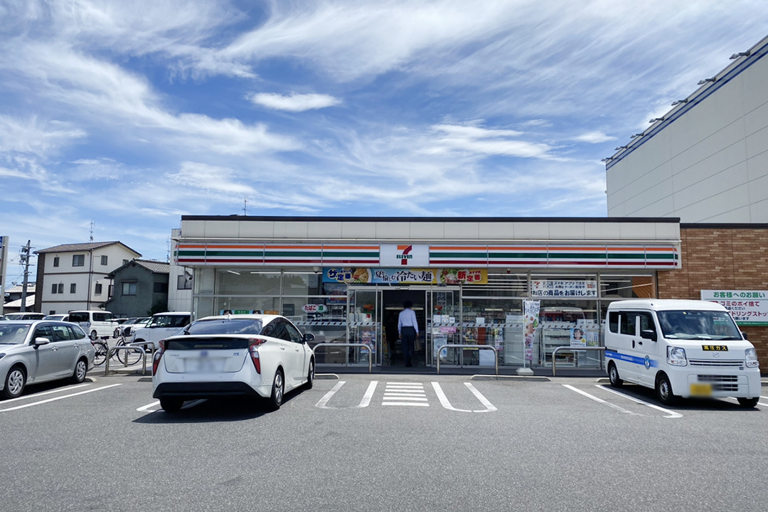 セブンイレブン福山王子町店