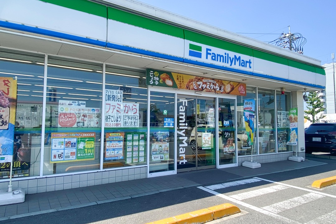 ファミリーマート 岡山江並店